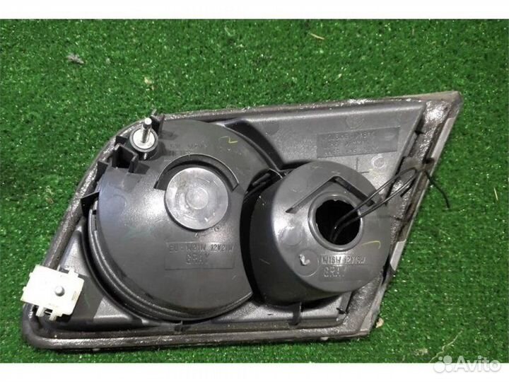 Фонарь крышки багажника Mazda 6 2004