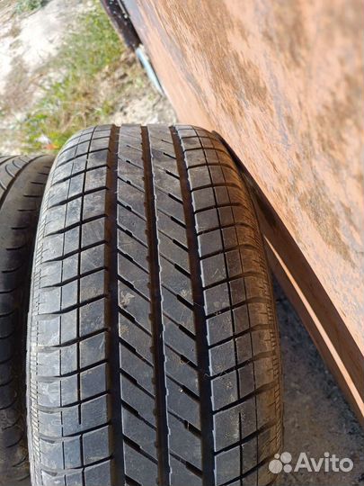 Goodyear Eagle Touring 205/55 R16