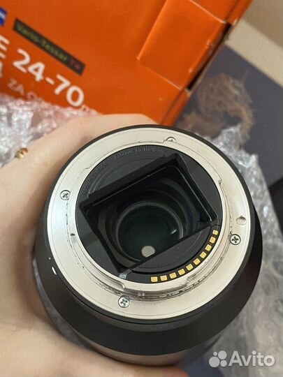 Объектив Sony 24-70 f4 Carl Zeiss