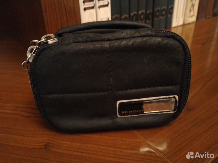 Сумочка для макияжа