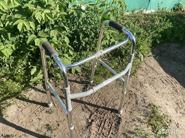 Ходунки для взрослых