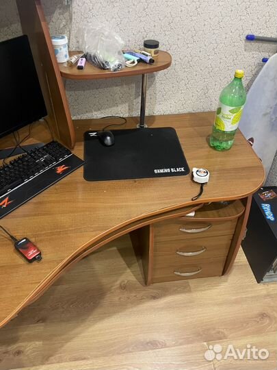 Компьютерный стол