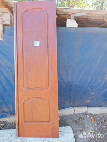 Двери межкомнатные из массива