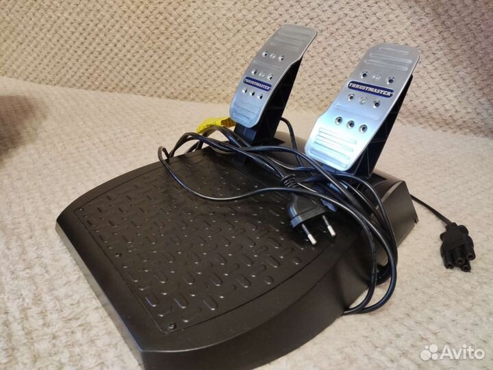 Игровой руль Thrustmaster T300 RS