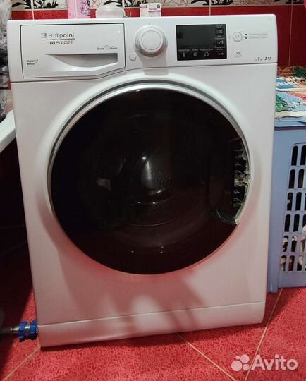Стиральная машина Hotpoint Ariston RST 722 бу