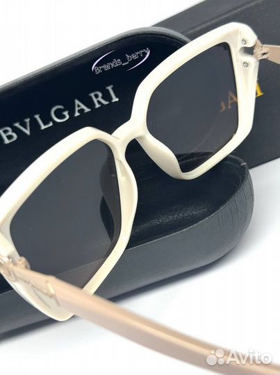 Солнцезащитные очки Bvlgari