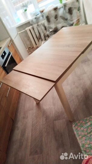 Продам кухонный стол бу
