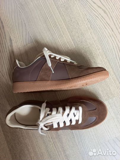 Кроссовки женские 38 размер новые