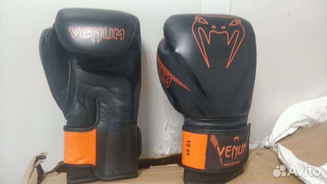 Боксерские перчатки