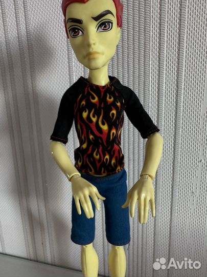 Кукла и аутфит Хит Бернс мх