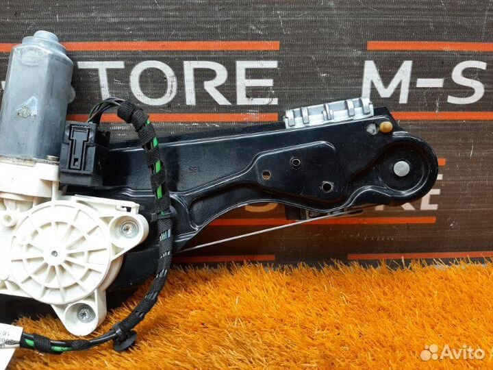 Стеклоподъемник задний правый Mercedes-Benz