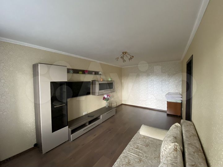 2-к. квартира, 45 м², 8/9 эт.