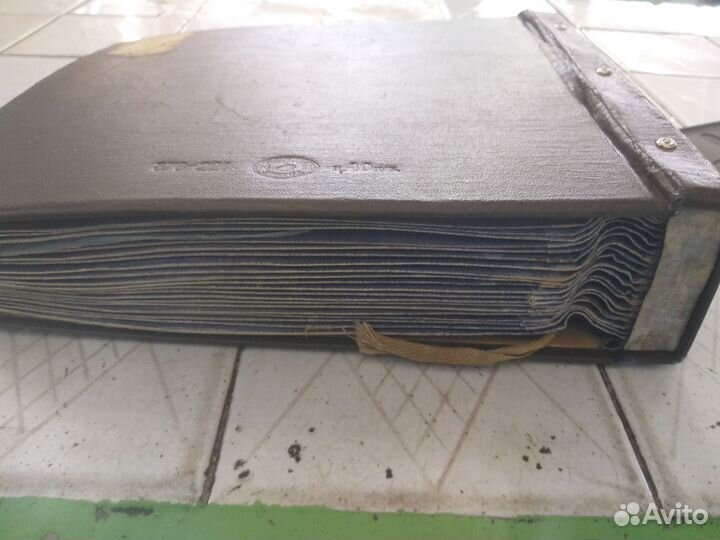 Альбом с пластинками для патефона