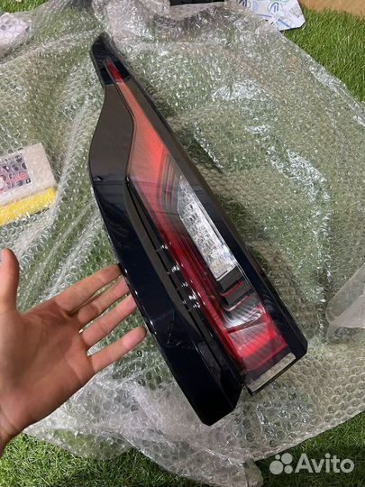 Фонарь левый задний Land Rover Velar