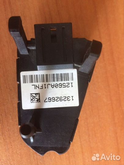 Блок управления магнитолой Chevrolet Cruze