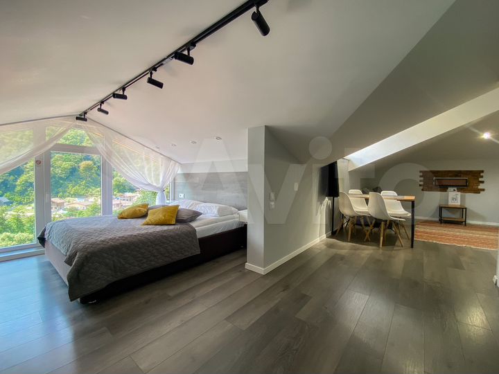 2-к. квартира, 70 м², 8/8 эт.