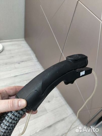 Моющий пылесос Bosch Serie 4