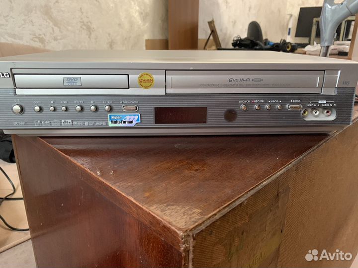 Видеомагнитофон LG