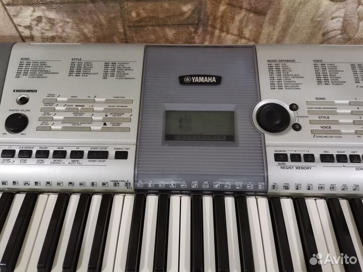 Синтезатор Yamaha Psr e 403