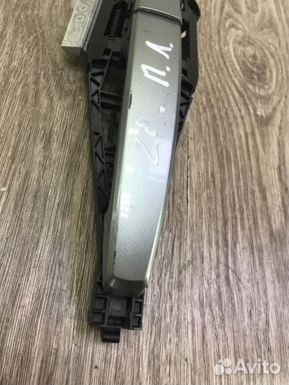 Ручка двери внешняя передняя левая Opel Meriva B