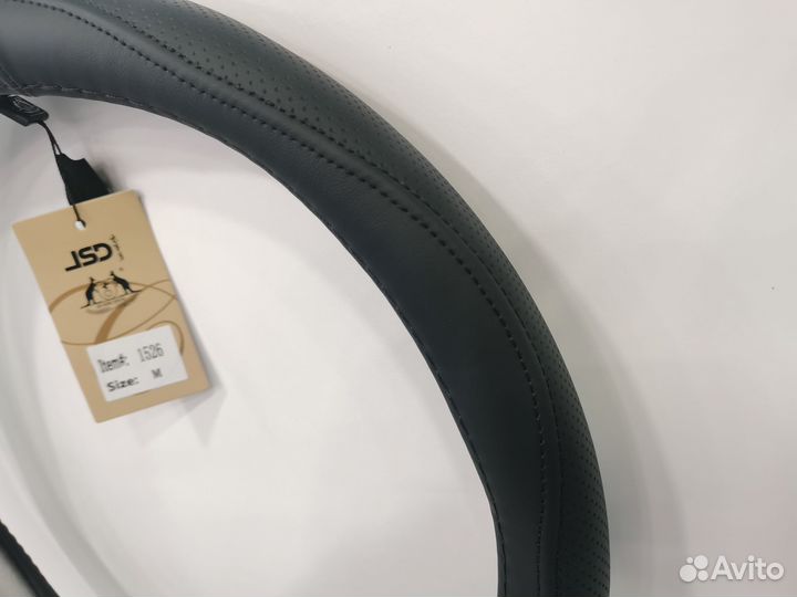 Оплетка на руль (кожа +микрофибра) М - 1526