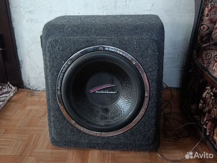 Продам сабвуфер