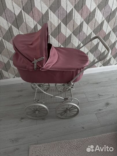 Коляска для кукол
