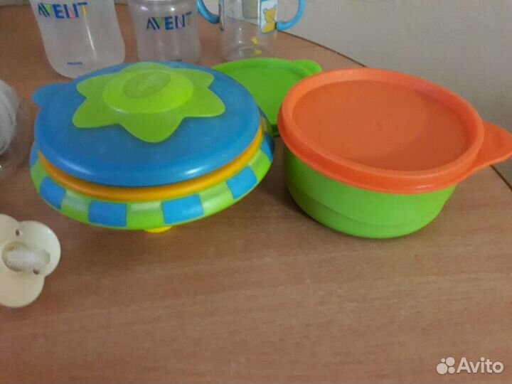 Бутылочки, поильники и другое