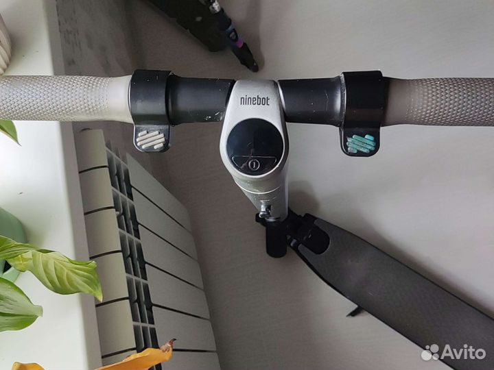 Электросамокат ninebot