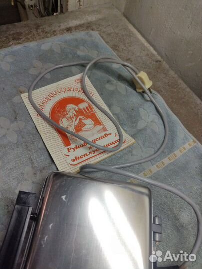 Электровафельница СССР новая