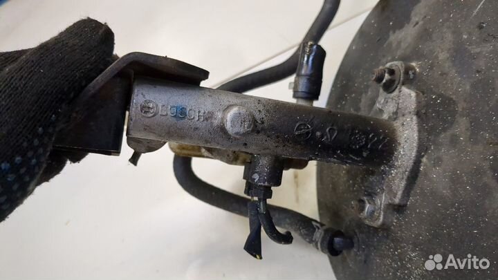 Цилиндр тормозной главный Nissan Primera P12, 2004