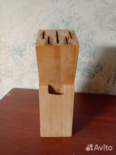 Подставка для кухонных ножей