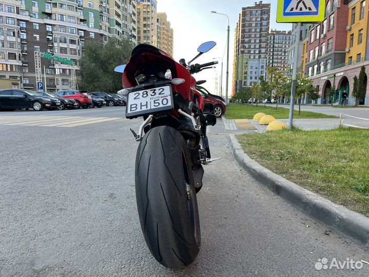 Ducati streetfighter V4S