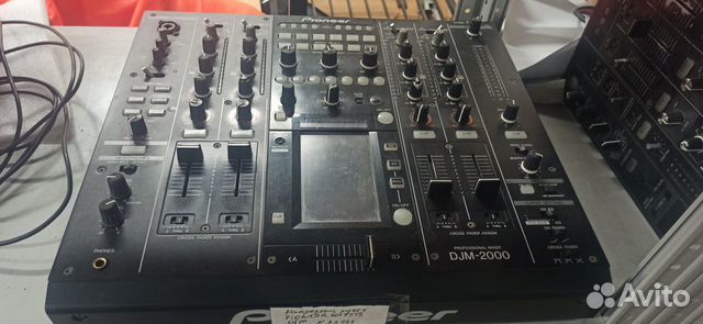 Микшерный пульт Pioneer DJM-2000