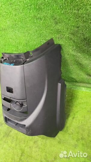 Консоль центральная Nissan Presage Rider универсал