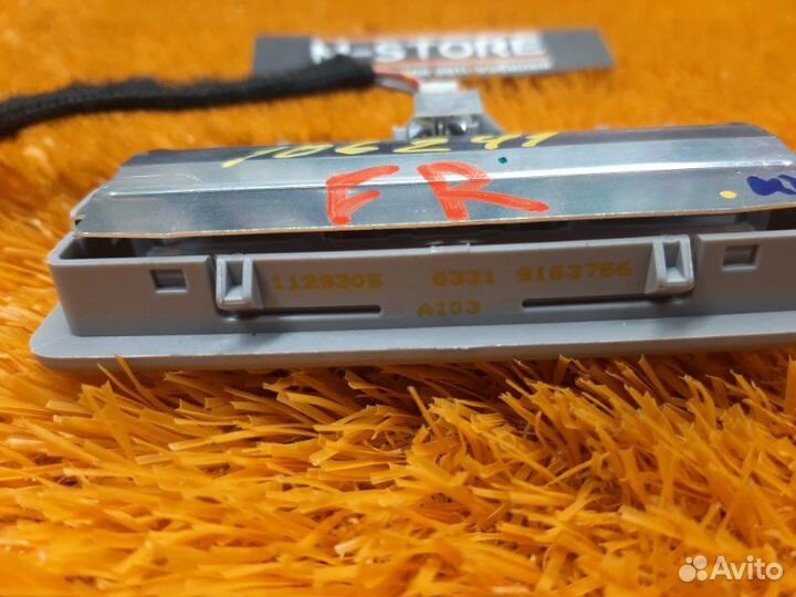 Плафон освещения Bmw 7-Series F01 N63B44 2011