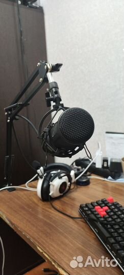 Микрофон akg p120 конденсаторный кардиодный