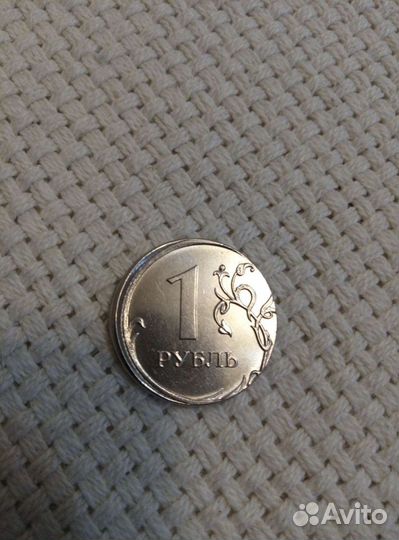 Монета с заводским браком