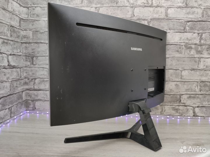 Изогнутый монитор Samsung 2K/144Hz/2hdmi/DP