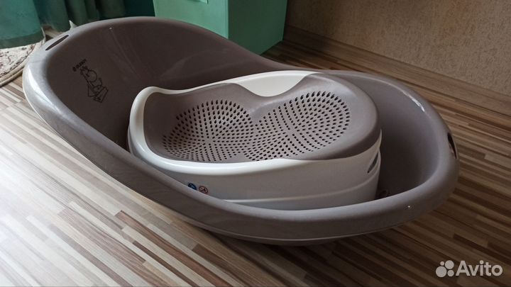 Детская ванночка и горка для купания