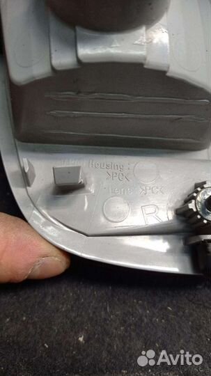 Фонарь птф задний левый Toyota Land Cruiser 200