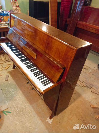 Пианино Petrof