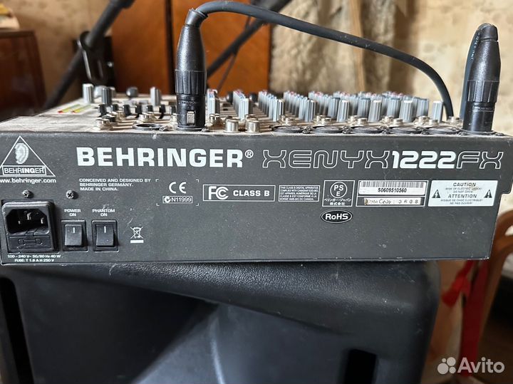 Микшерный пульт Behringer xenyx 1222FX