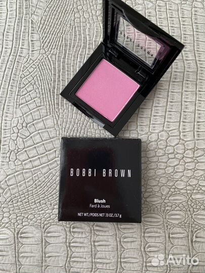 Румяна Bobbi Brown Blush pale pink 9