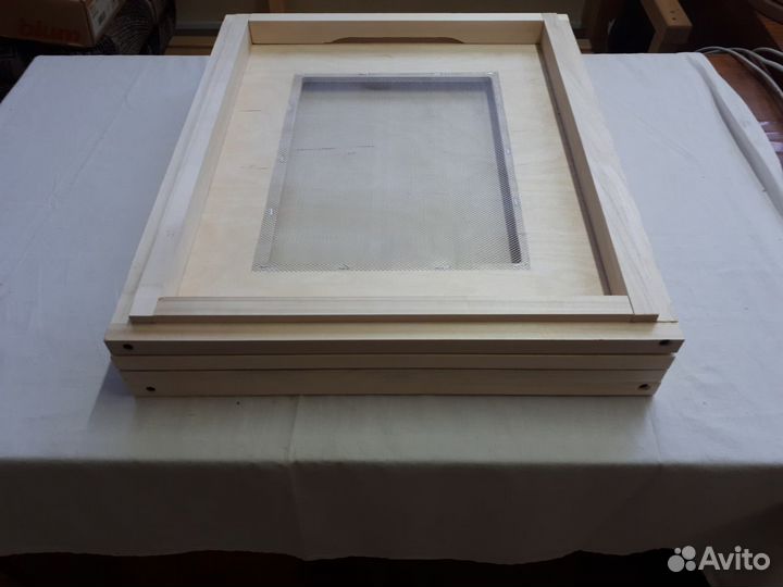 Дно пчелиного улья