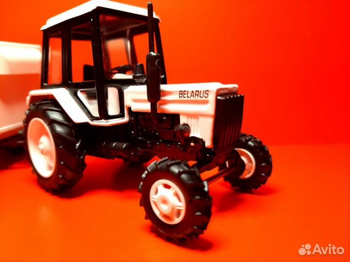 Беларус мтз-82 с прицепом Рефрижератор.игрушка