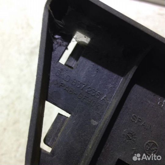 Ручка двери внутренняя правая Сеат Кордоба