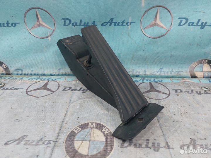 Педаль газа Bmw 745Li E66 N62B44 2002