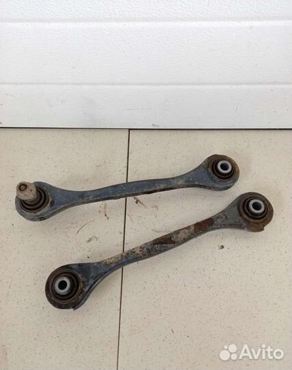 Рычаг задней подвески Skoda Octavia A5