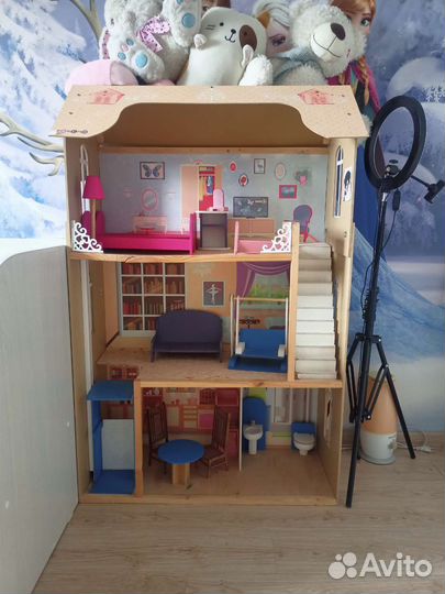 Домик для кукол